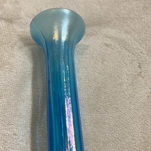 Dugan Ribbed Glass Tall Vase. Carnival glass, iridescent, swung/stretch Antique - Picture 4 of 8